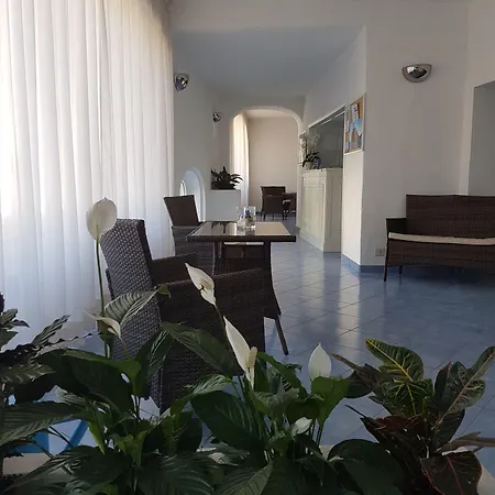 Отель Antonella Искья