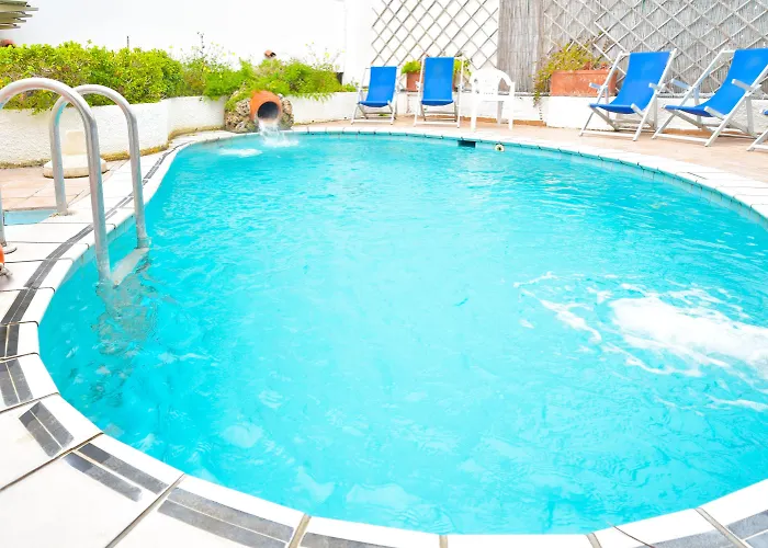 Antonella فندق 3*