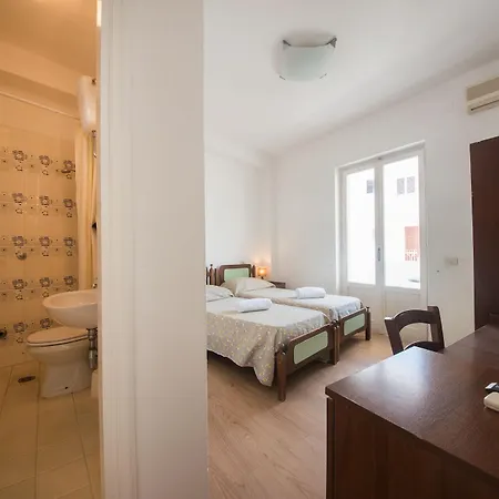 Hotel Antonella 3*